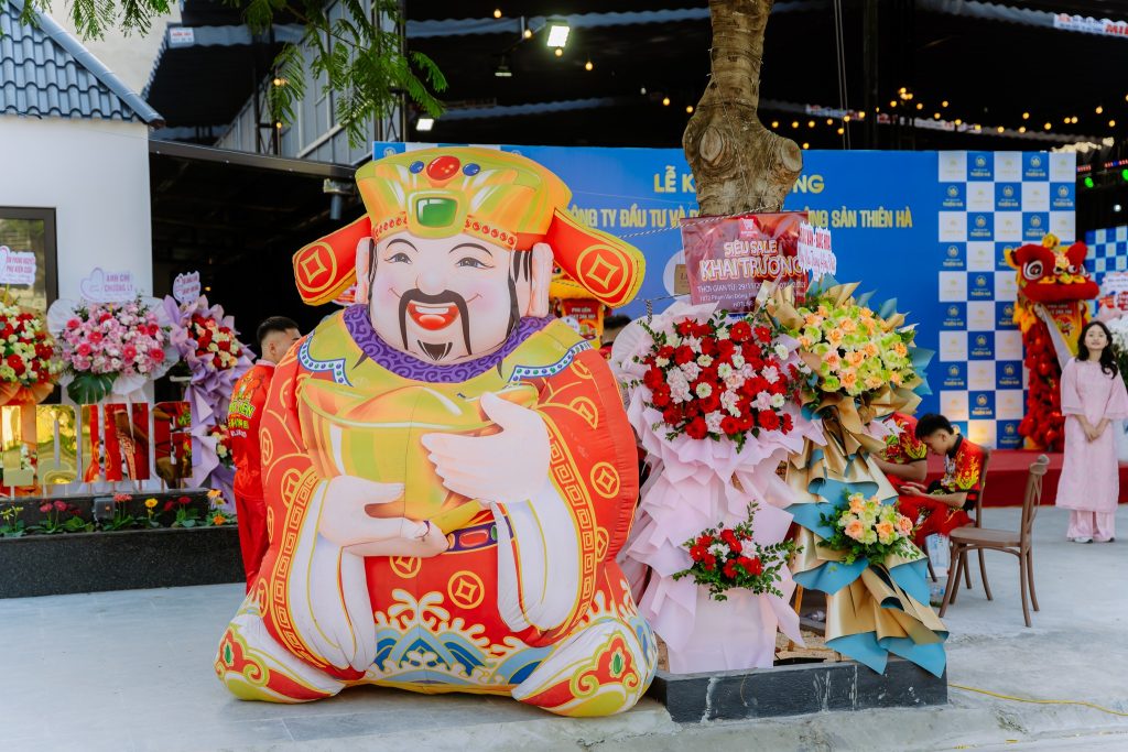 Khai trương công ty BĐS Thiên Hà