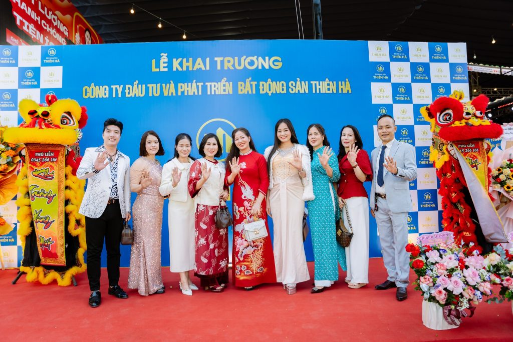 Khai trương công ty BĐS Thiên Hà