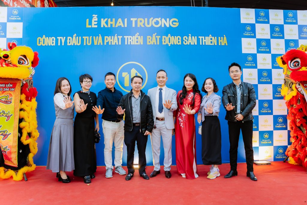 Khai trương công ty BĐS Thiên Hà